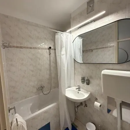 Sibenska Cozy Apartament *